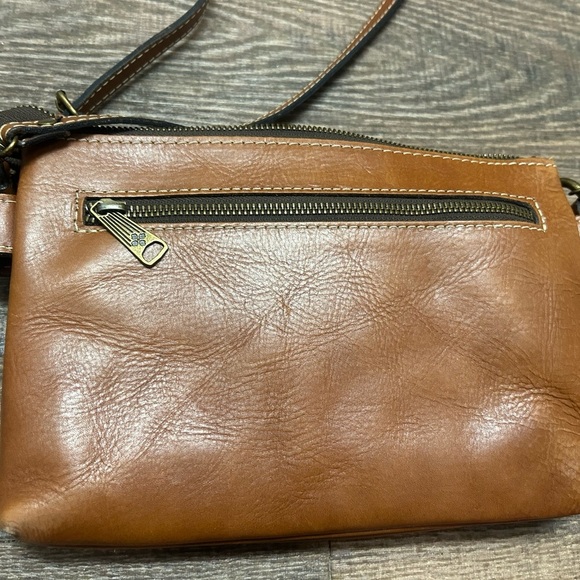 Patricia Nash smaller sized crossbody leather 3 fold purse great condition - Picture 4 of 14
